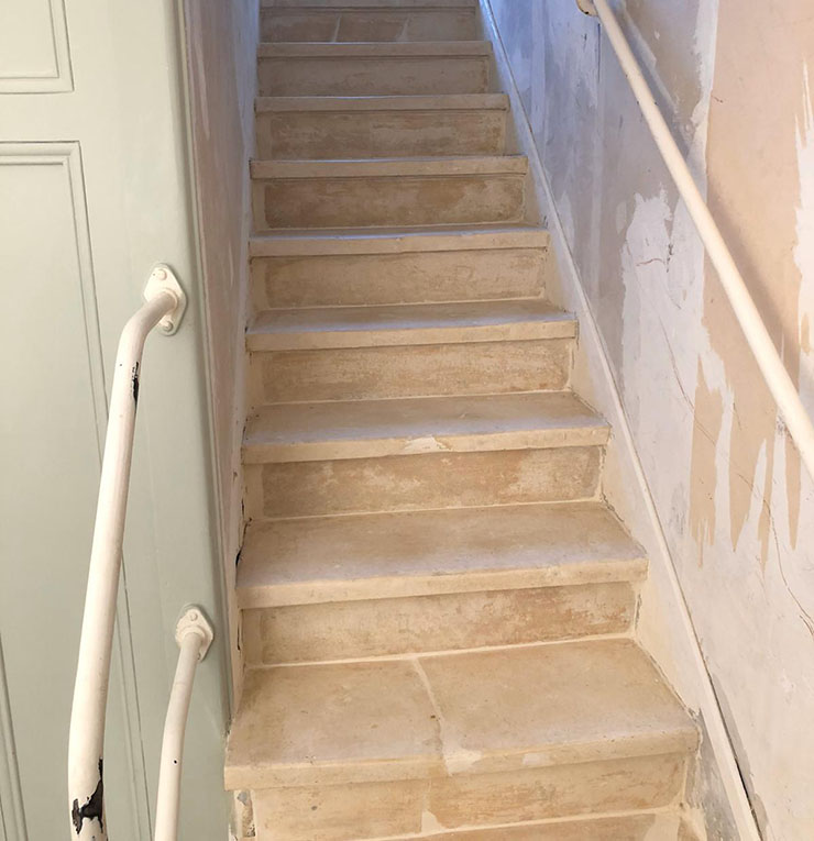 Escalier restauré par Metbach Rénovation